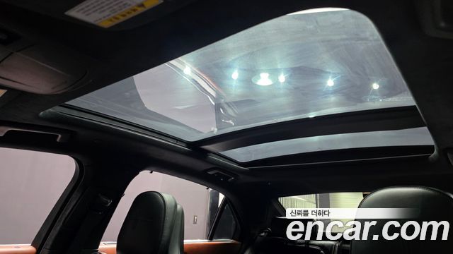 Lincoln Continental 2017 — photo 19