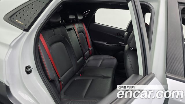 Hyundai Kona 2018 — photo 16