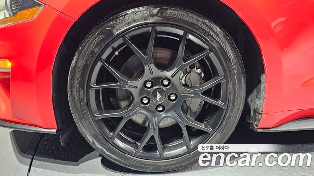 Ford Mustang 2021 — photo 5