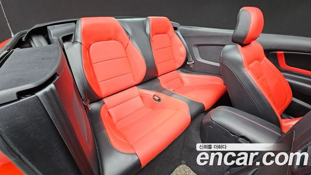 Ford Mustang 2021 — photo 30