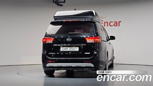 Kia Canival 2016 — photo 4