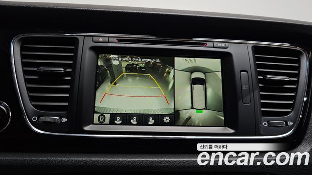 Kia Canival 2016 — photo 21