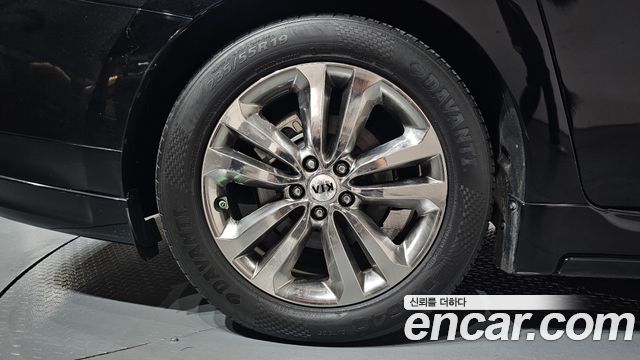 Kia Canival 2016 — photo 7