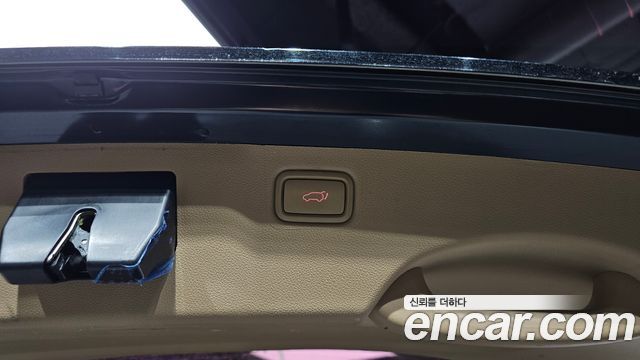 Kia Canival 2016 — photo 27