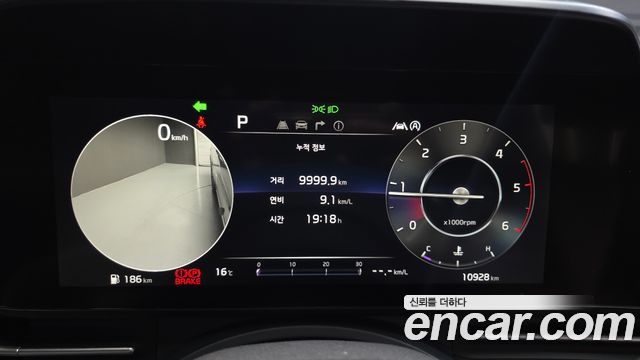 Kia Canival 2022 — photo 8