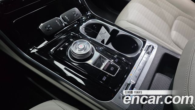 Kia Canival 2022 — photo 9