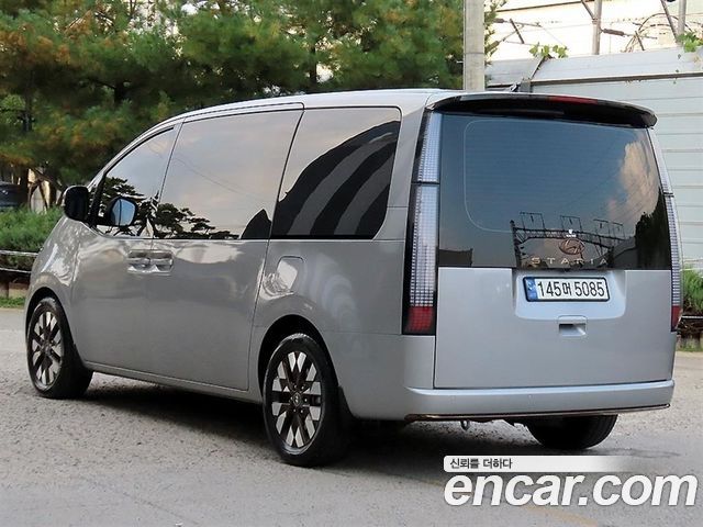 Hyundai Staria 2024 — photo 4