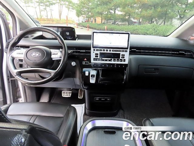 Hyundai Staria 2024 — photo 5