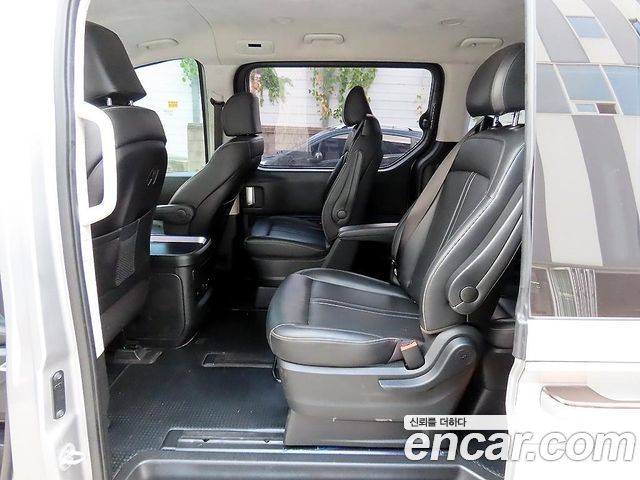Hyundai Staria 2024 — photo 7