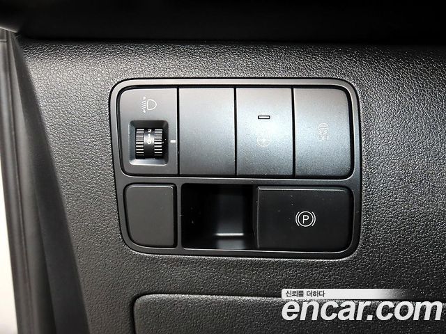 Hyundai Staria 2024 — photo 10