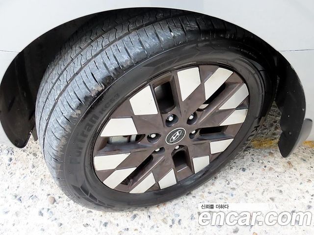 Hyundai Staria 2024 — photo 14