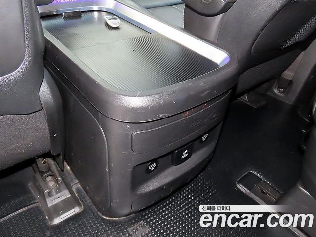 Hyundai Staria 2024 — photo 17