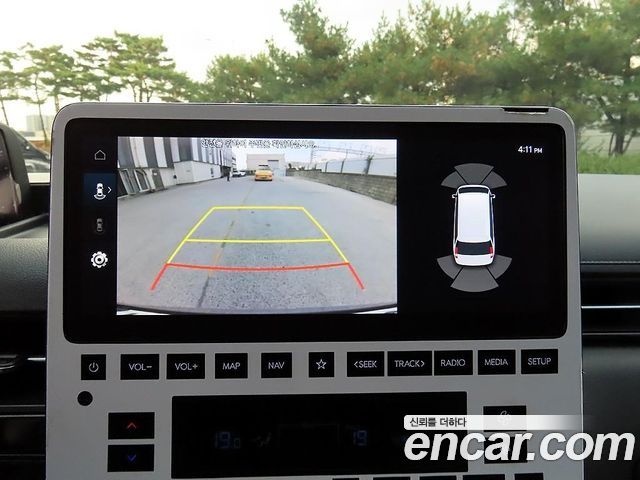 Hyundai Staria 2024 — photo 19