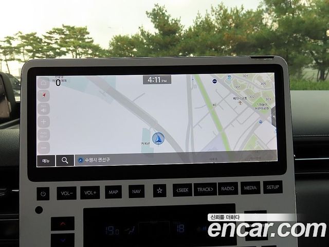 Hyundai Staria 2024 — photo 20