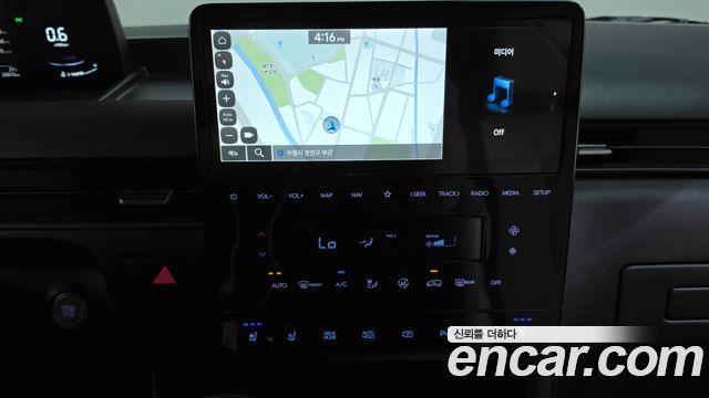 Hyundai Staria 2025 — photo 18