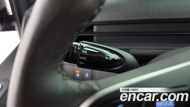 Hyundai Staria 2025 — photo 26