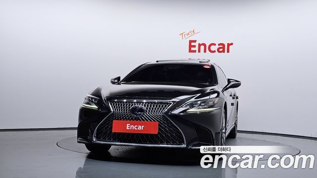 Lexus LS 2018 — photo 3