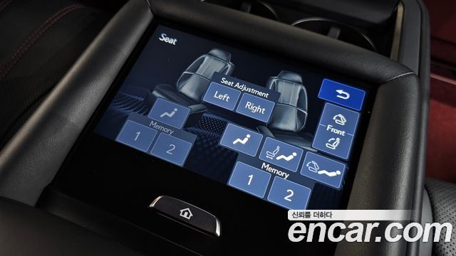 Lexus LS 2018 — photo 18