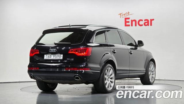 Audi Q7 2015 — photo 2