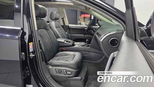 Audi Q7 2015 — photo 11
