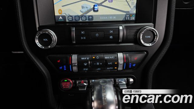 Ford Mustang 2019 — photo 18