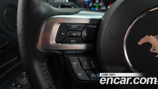 Ford Mustang 2019 — photo 23