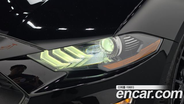 Ford Mustang 2019 — photo 8