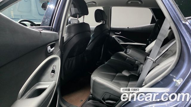Hyundai Santafe 2018 — photo 18