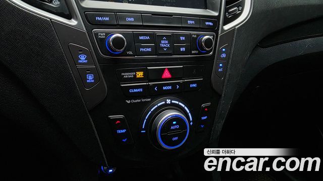 Hyundai Santafe 2018 — photo 22
