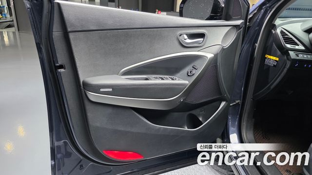 Hyundai Santafe 2018 — photo 14