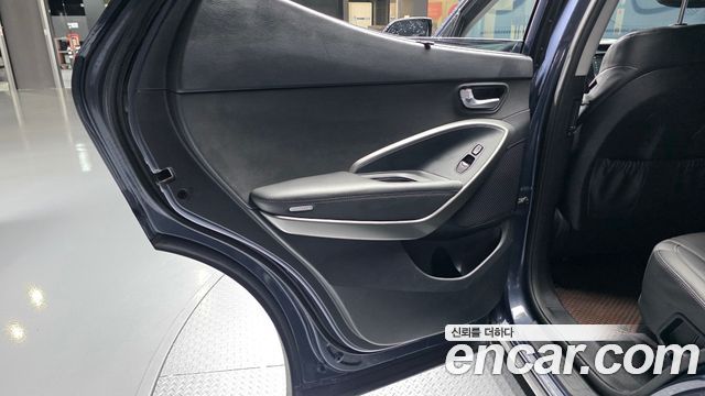 Hyundai Santafe 2018 — photo 15