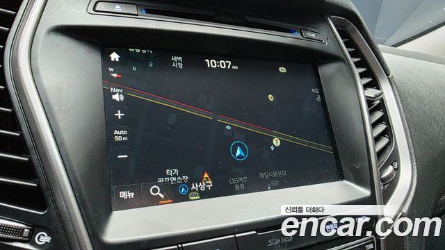 Hyundai Santafe 2018 — photo 32