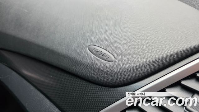 Hyundai Santafe 2018 — photo 33