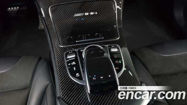 Mercedes-Benz GLC-Class 2018 — photo 12