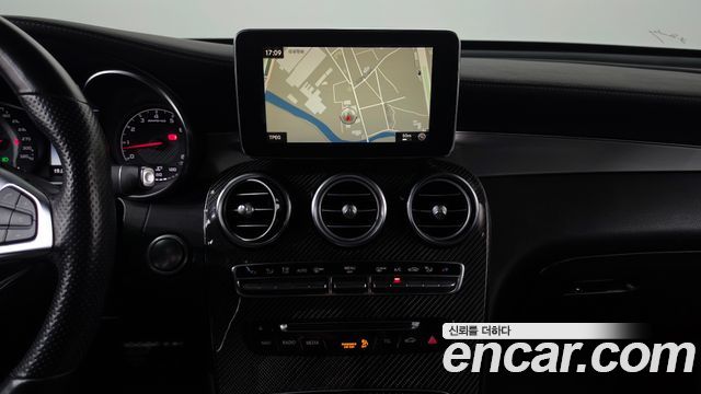 Mercedes-Benz GLC-Class 2018 — photo 19