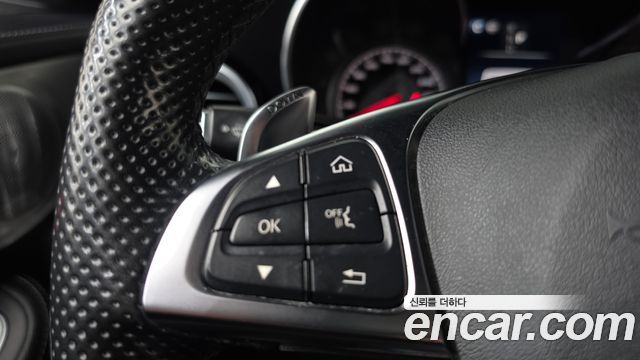Mercedes-Benz GLC-Class 2018 — photo 24