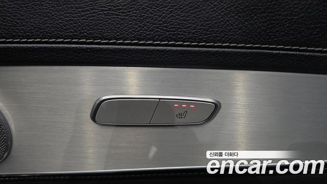 Mercedes-Benz GLC-Class 2018 — photo 35