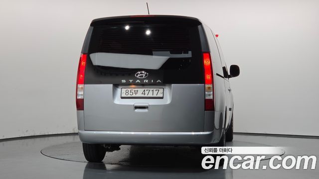 Hyundai Staria 2022 — photo 4