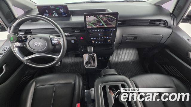 Hyundai Staria 2022 — photo 10