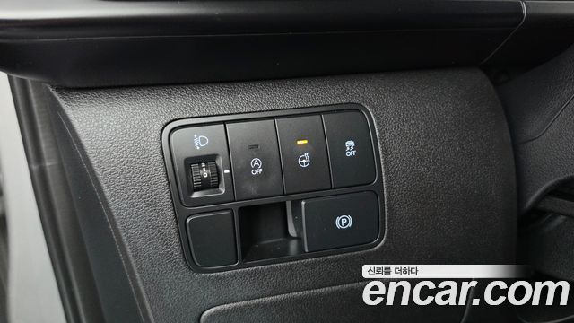 Hyundai Staria 2022 — photo 25