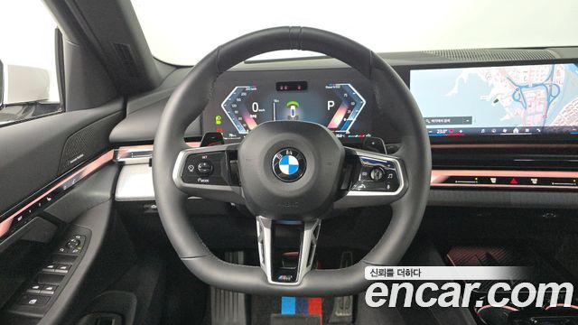 BMW 5-Series 2025 — photo 13