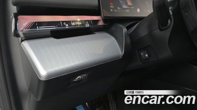 BMW 5-Series 2025 — photo 18