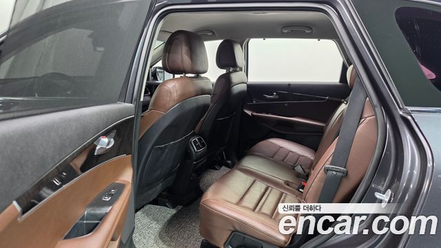Kia Sorento 2016 — photo 11