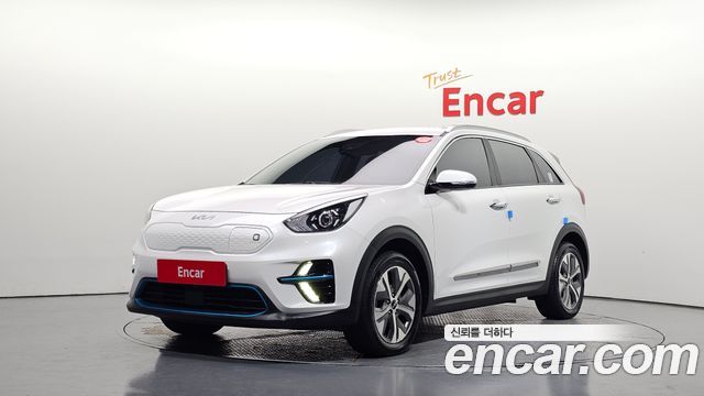 Kia Niro 2022 — photo 1
