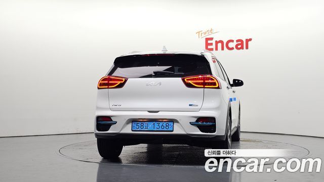 Kia Niro 2022 — photo 4