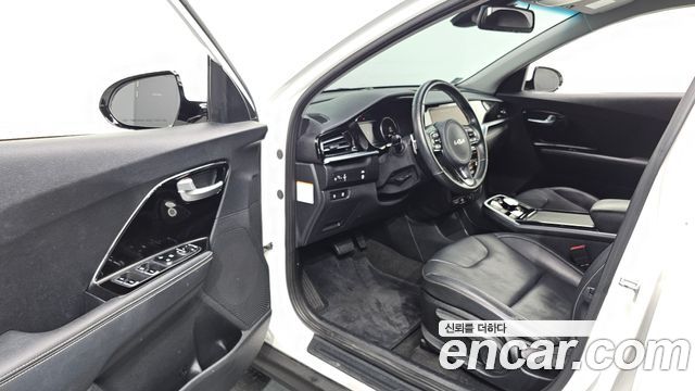 Kia Niro 2022 — photo 13
