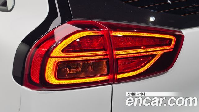Kia Niro 2022 — photo 9