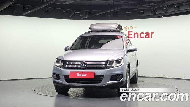 Volkswagen Tiguan 2012 — photo 3