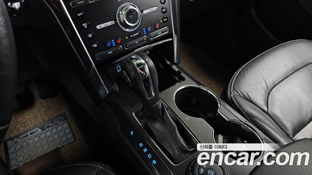 Ford Explorer 2018 — photo 12