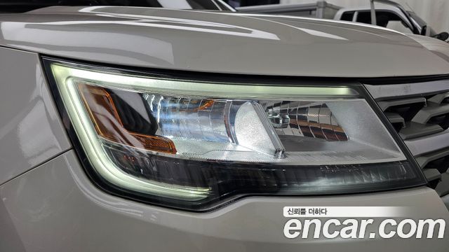 Ford Explorer 2018 — photo 8